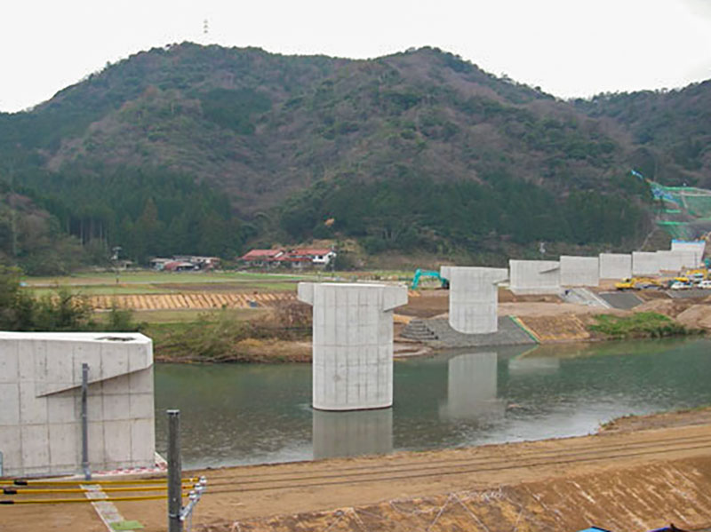 山陰自動車道 神戸川橋(下部工)工事