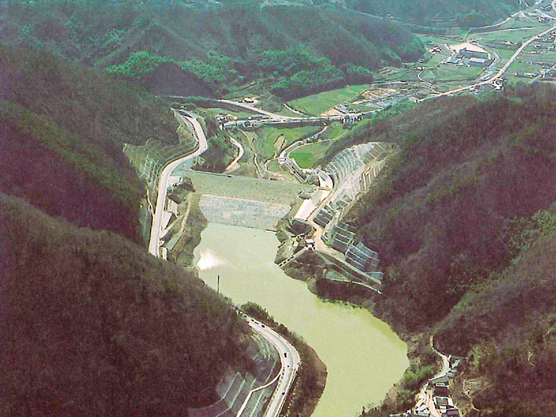 防災ダム事業足守川地区黒谷ダム建設工事