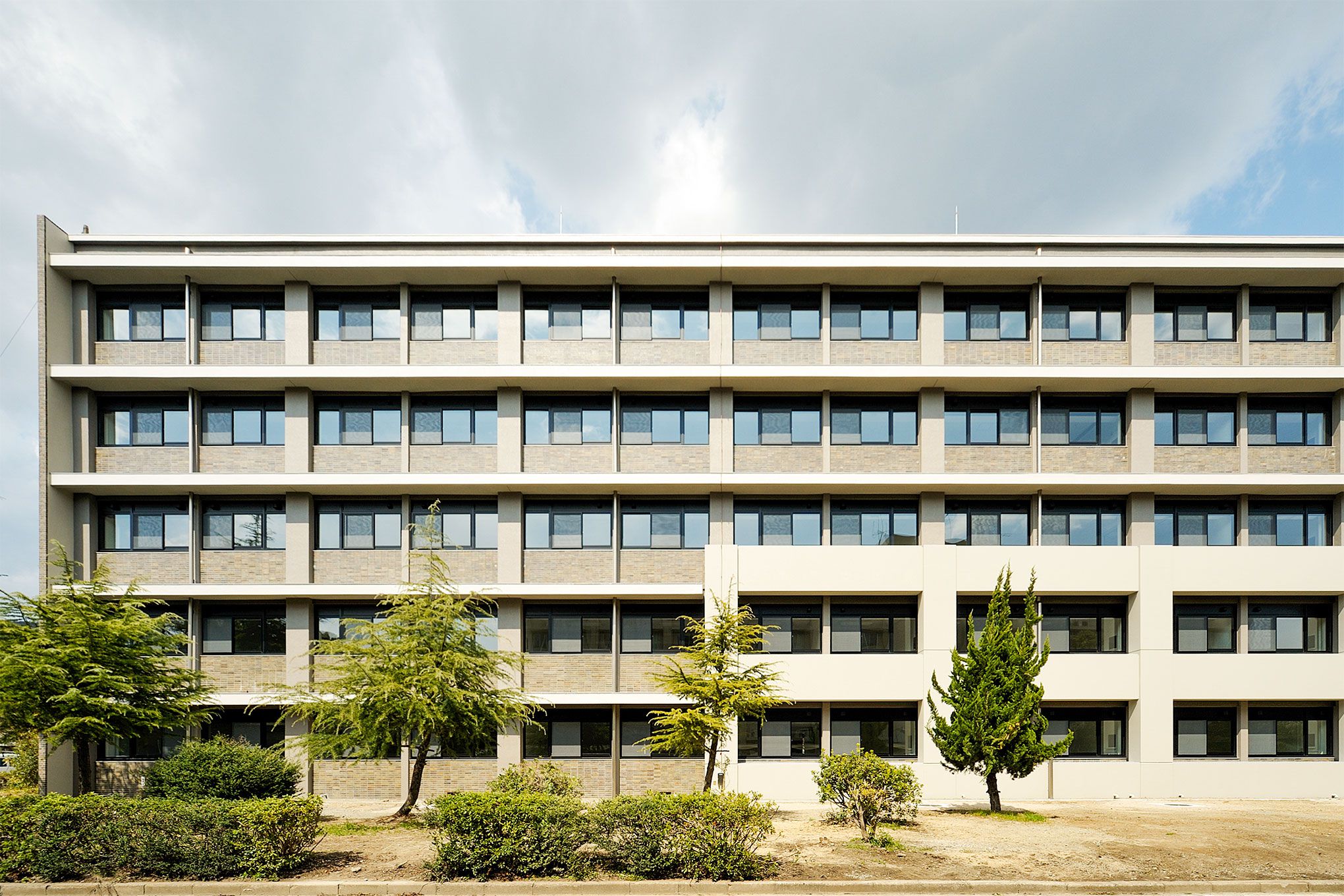 岡山大学津島綜合研究所棟改修工事