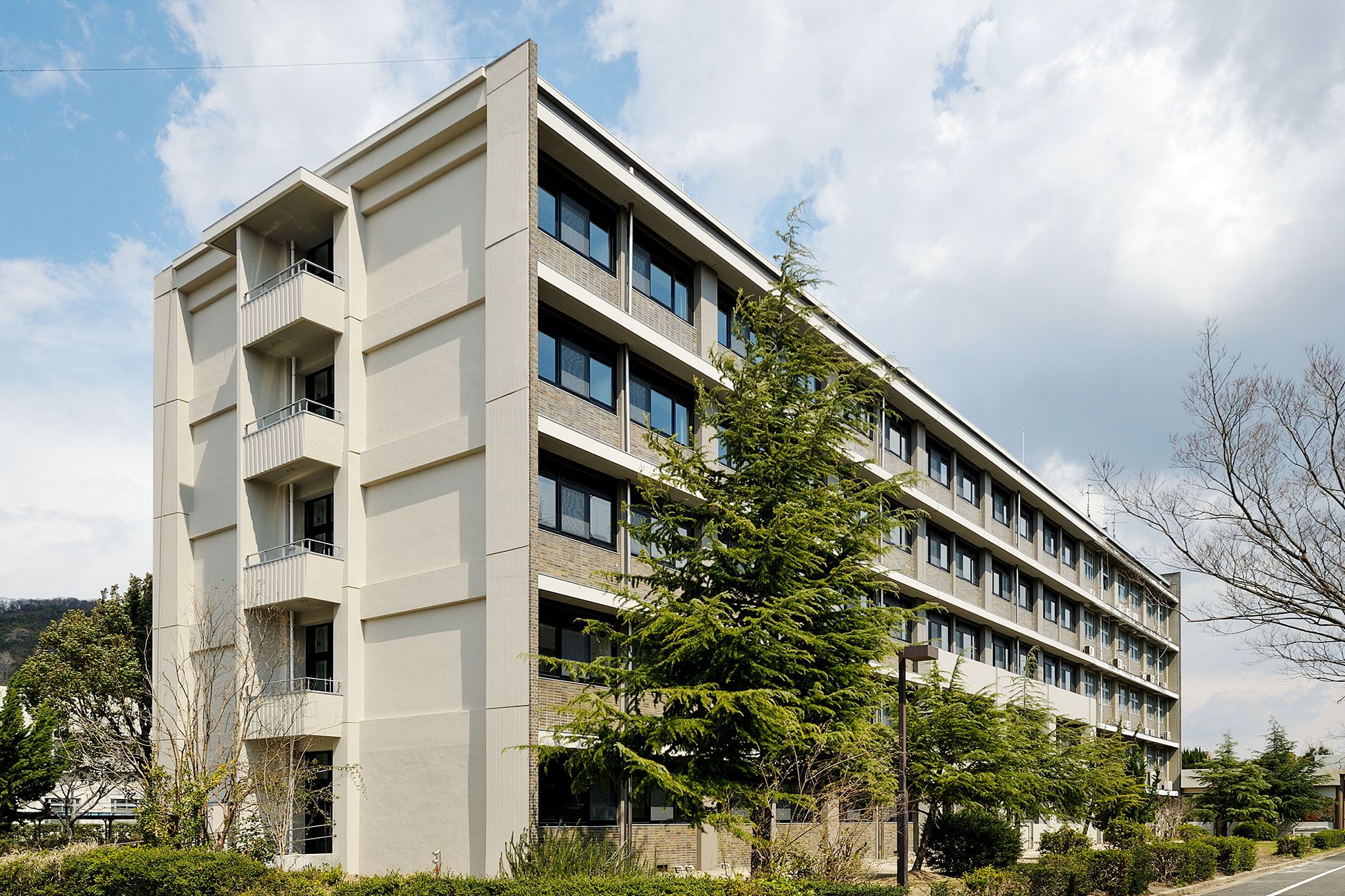 岡山大学津島綜合研究所棟改修工事