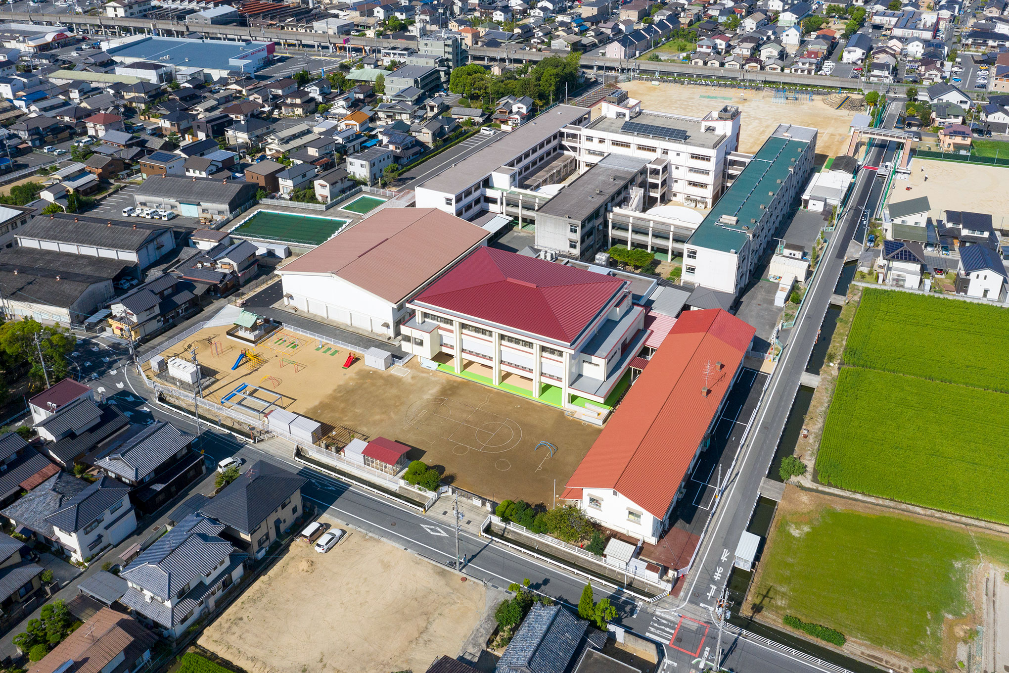 倉敷市立茶屋町小・東幼稚園複合施設ほか工事